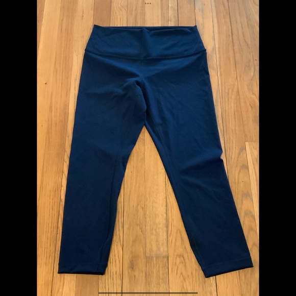 NWOT Lululemon Wunder Under Crop High-Rise 23" True Navy - Picture 5 of 7